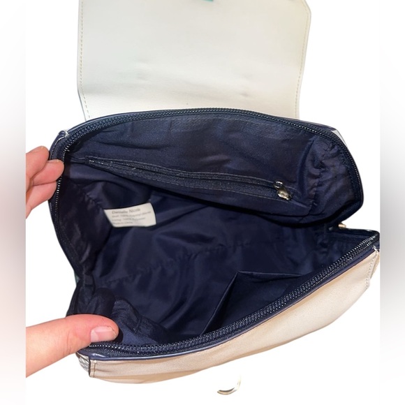 Danielle Nicole Medium White Backpack | Purse - Picture 4 of 8